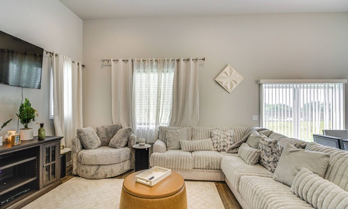 Horace Casa | 13 Mi to Dtwn Fargo: North Dakota Family Home!