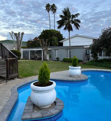 Port Elizabeth Central Casa | 13 on Newington