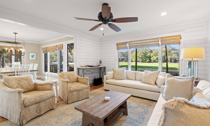 West Beach Village Condominio | 1309 Fairway Oaks: Near Beach with 3BR, Golf Views, Beach Gear/Bike Credit