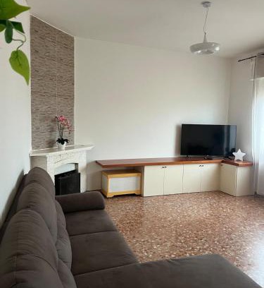 San Benedetto del Tronto Apartamento | 130m, 2 bagni, aria condizionata, bici
