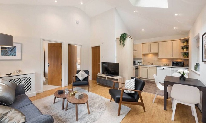 Mortlake Casa | 138 KGH · Beautiful West London Holiday House