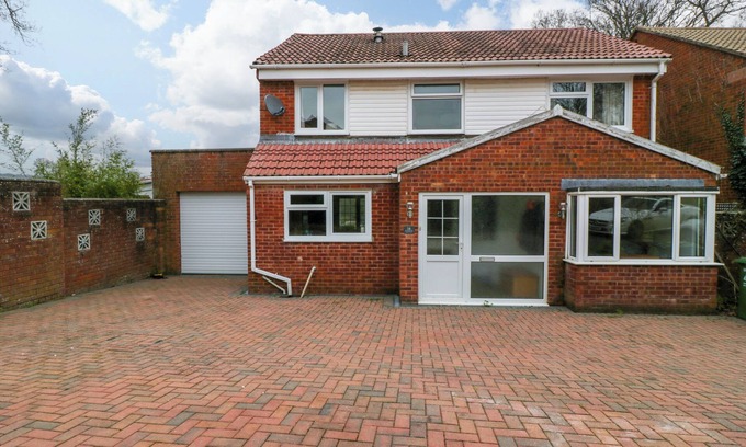 Lydney Cabaña | 14 BIRCHWOOD ROAD, family friendly, with open fire in Woolaston