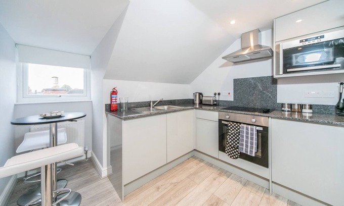 Reading Apartamento | 14 Helena House Lux Apartment