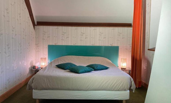 Ranes Cama Y Desayuno | 14 m² Bed & Breakfast ∙ 3 huéspedes