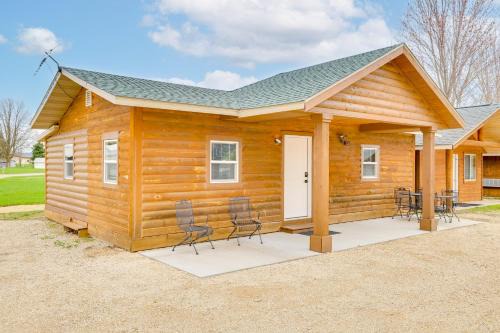 Waumandee Casa | 14 Mi to Mississippi River Rural Cochrane Retreat