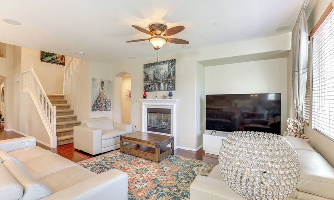 Fallbrook Casa | 14 Mi to Old Town Temecula: Luxe Fallbrook Home!