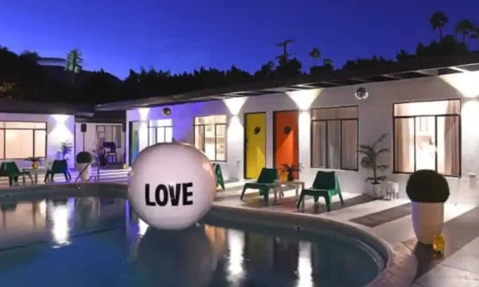 Uptown Design District Villa | 14 Room Hotel with Two Pools in Downtown PS!