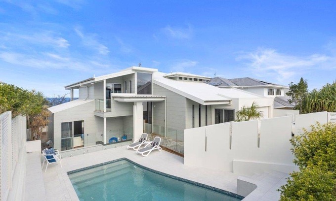 Castaways Beach Casa | 14 Tropicana Rise Castaways Beach