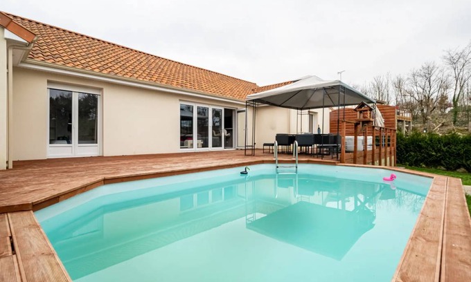 Parthenay Casa | 140 m² Casa ∙ 5 habitaciones ∙ 10 huéspedes