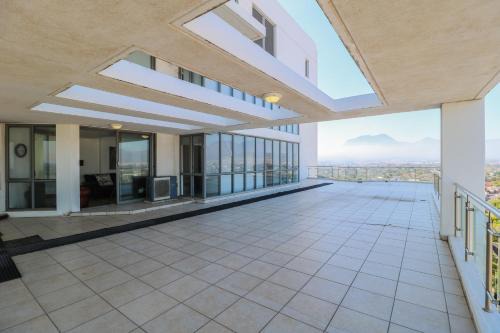 Strand Apartamento | 1401 Hibernian Towers Luxury Self Catering Apartment Strand Western Cape South Africa