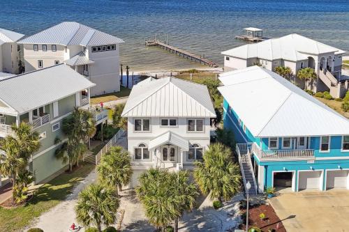 Caribbean Isle Casa | 1460 Bermuda Dr