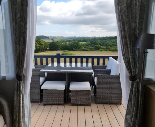 Cowes Casa | 14b Medina Rise Thorness Bay Isle of Wight
