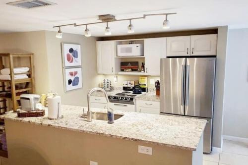 Northwest Apartamento | 14th 99 Walk Score 3 mins to Metro rail