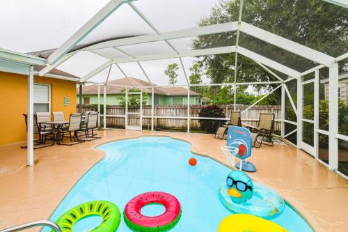 Port Malabar Casa | 15 Mi to Melbourne Palm Bay Home with Pool and Lanai