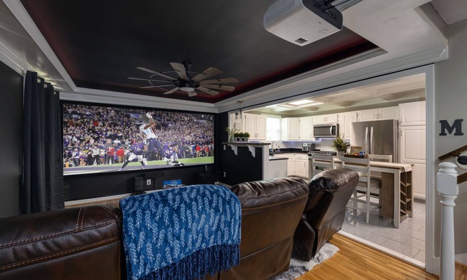 Nashville Casa | 15 min to Broadway- KING BED; 3Bdr/1Br - Everyday Getaway