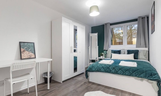 Junction Apartamento | 15 Mins to Central LDN | Spacious Home | Sleeps 8
