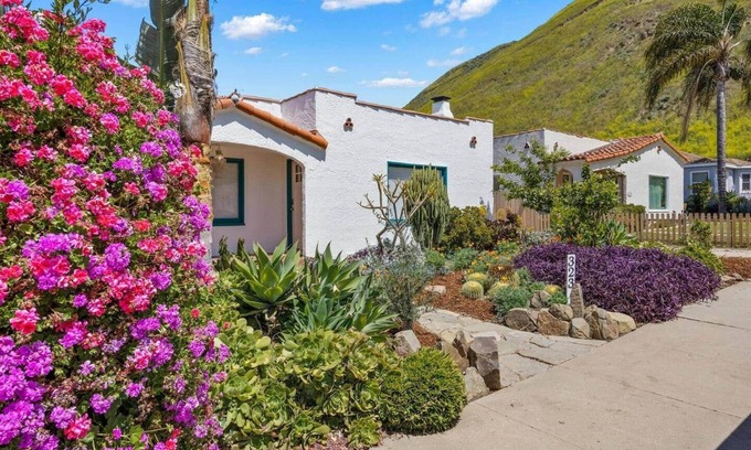 Ventura Casa | 15% Off Combo 3BR Home +1Br Casita -Stunning Views