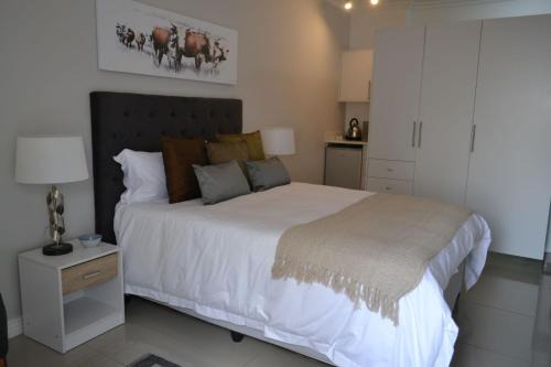 Woodmead Casa | 15 Woodmead Suites