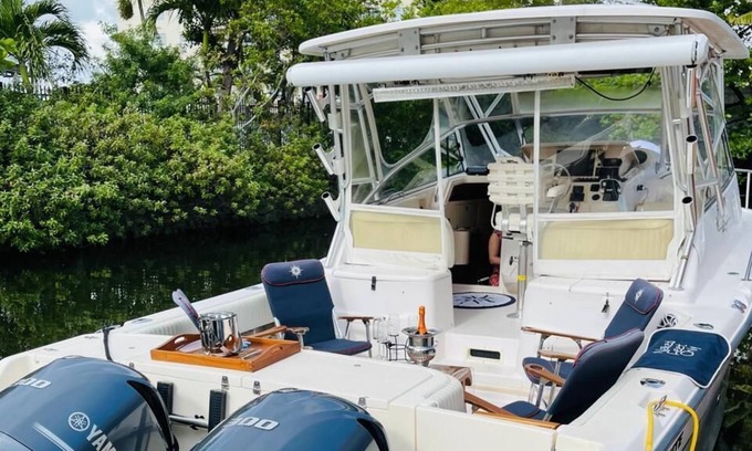 West Little Havana Alquiler De Eote | $150 PER HR Grady White 33 Ft Boat. Max10 guests. Inbox us