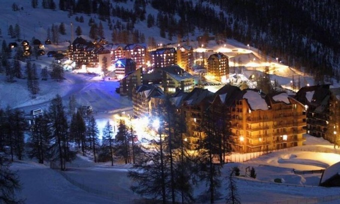 Risoul Apartamento | 150M from the slopes apartment 6pers 1 bedroom + 1 cabin
