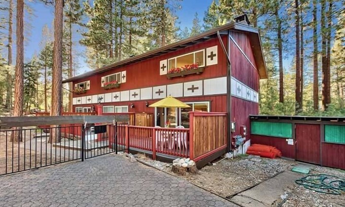 South Lake Tahoe Cabina | 1510 Wildwood, Sitzmark 4
