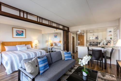 Waikiki Apartamento | 1519 Ilikai Collection 9 Beachfront Resort recently upgraded