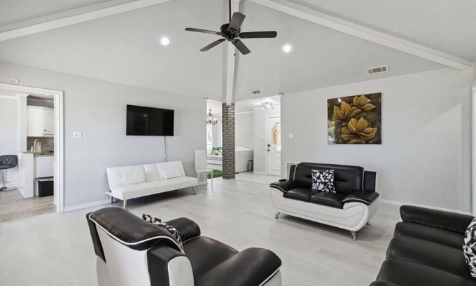 Kemp Casa | 15275 CR 4052 Kemp TX
