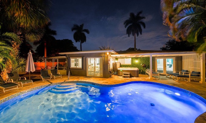 North Corals Casa | 1560 Managed By Brampton Park