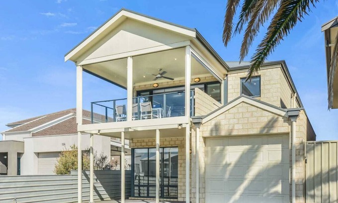 Hayborough Casa | 15A Elliot - Wi-Fi - Close to Beach