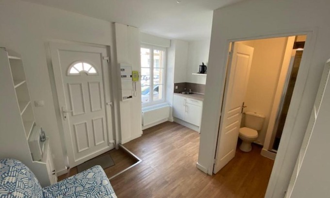 Saint-Jean Eudes Saint-Gilles Apartamento | 15m for 2 near the Castle and the Port of Caen!