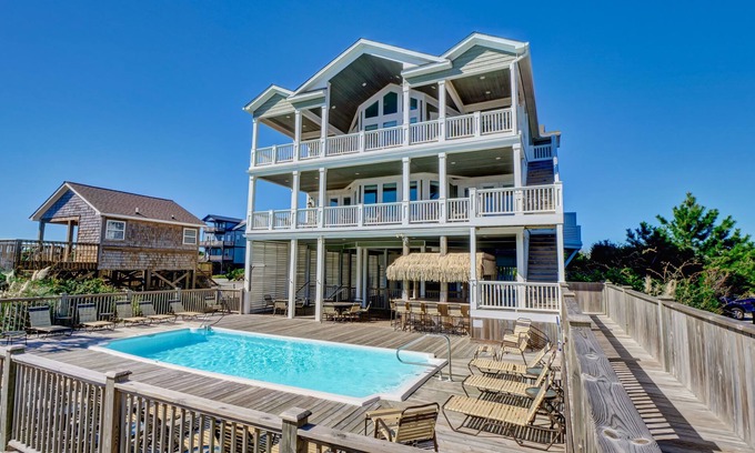 Sneads Ferry Casa | 16 baños BR / 18, capacidad para 60 FRENTE AL MAR con piscina / ascensor! 2068 New River Inlet Rd