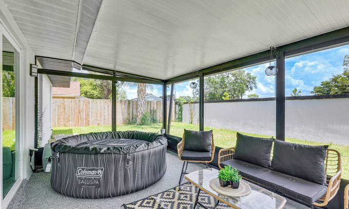 Bloomingdale Casa | 16 Mi to Downtown Tampa: Home w/ Hot Tub!