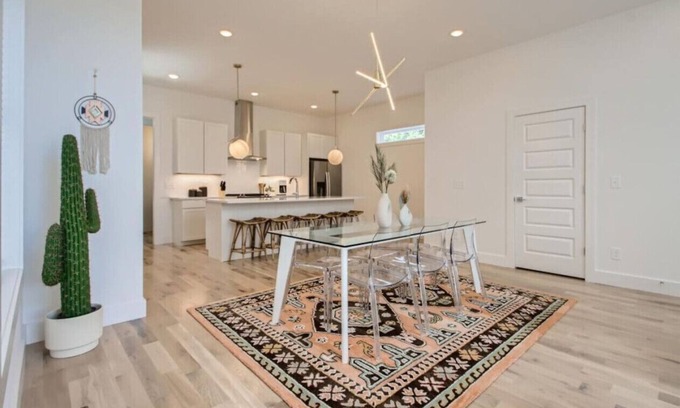 South Nashville Casa | 16- Modern Home- The Music City Collection