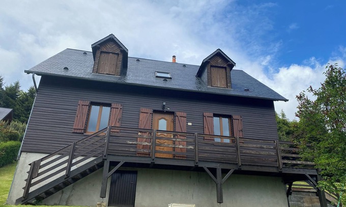 Murat-le-Quaire Chalet De Esquí | 16-person chalet with fireplace and 5 bedrooms