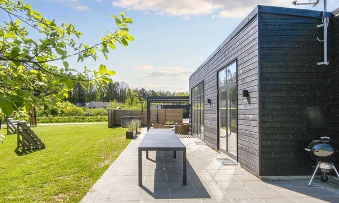 Fjellerup Strand Casa | 16 person holiday home in Glesborg