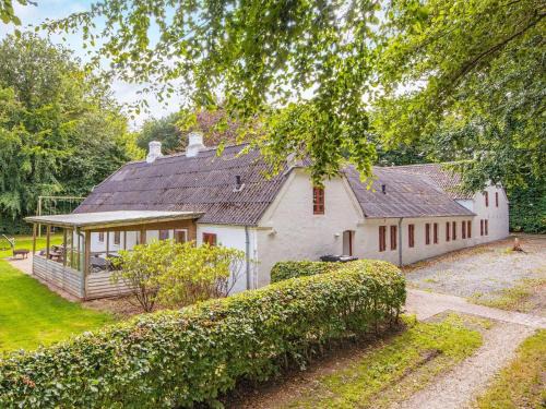 Skalstrup Casa | 16 person holiday home in Skjern-By Traum