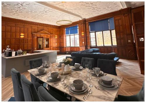 Liverpool City Centre Apartamento | 16 Queen Avenue Collection by Happy Days