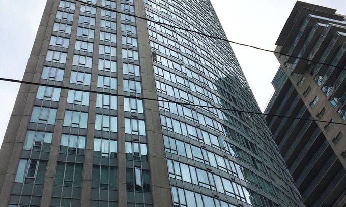 Garden District Condominio | 16 Studio bachelor apartment condo in the heart of Downtown Toronto near subway