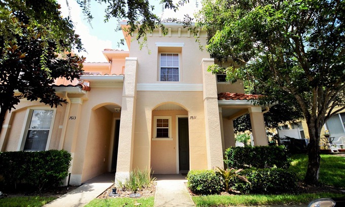 Crestwynd Bay Casa | 1600 pies cuadrados 3BR / 3BA Townhome. 1.5 M a Disney y un minuto de Walmart