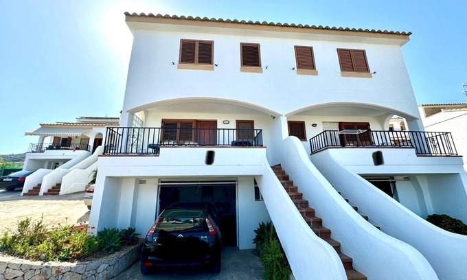 Peñíscola Chalet De Esquí | CHALET DE 160m ACOJEDOR EN PEÑISCOLA, CON PARQUING Y PISCINA. CERCA DE LA PLAYA.