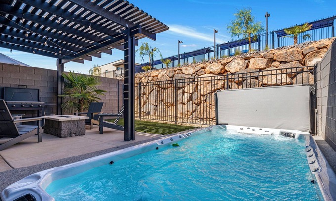 St. George Casa | 1626| Private Swim Spa, Hot tub, Resort access