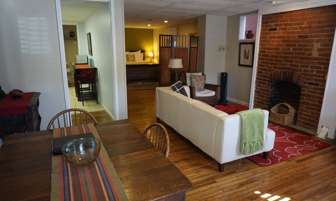 City Park West Apartamento | ¡Descontado! 1640 Franklin Spacious, Comfort Quiet Neighborhd, para caminar / andar en bicicleta