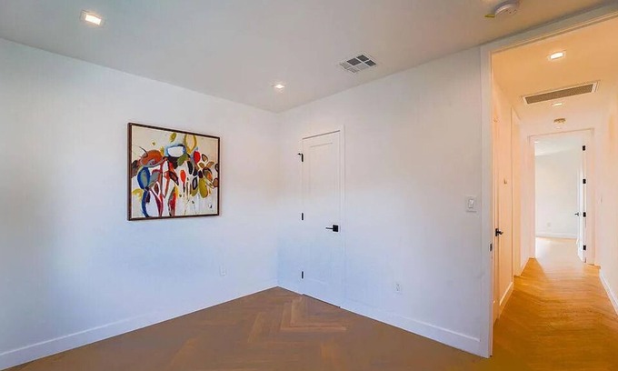 Pacific Palisades Casa | 16576 Chattanooga Place