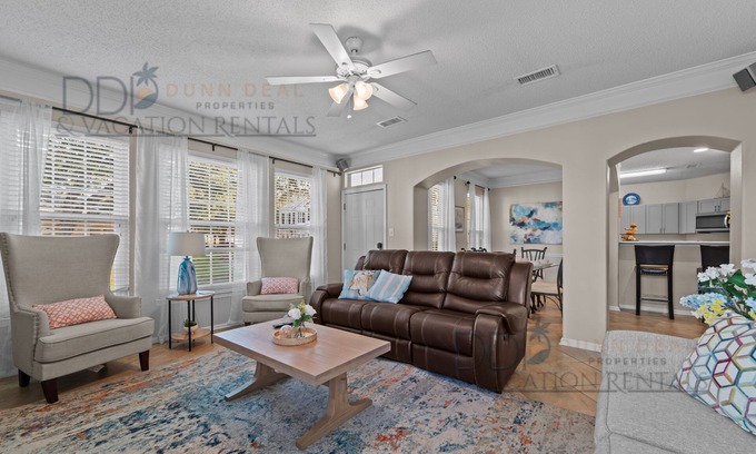 Gulfport Alquiler De Eote | 1701V Short walk to the beach