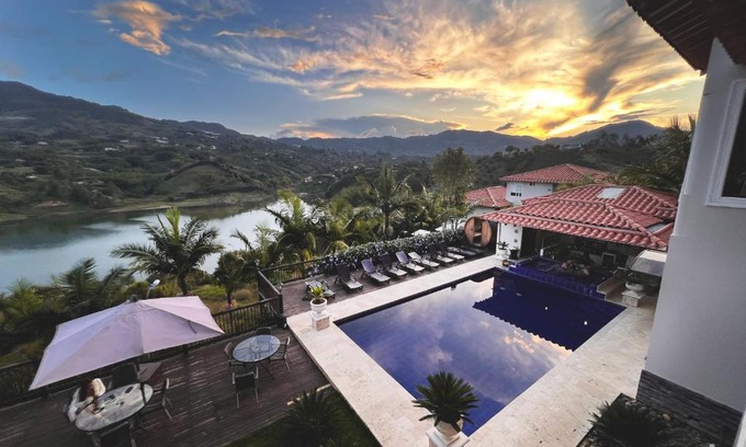 El Penol Hotel | 1714 Hotel Boutique Guatapé
