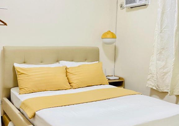 A. Bonifacio Casa | 17Eleven Staycation Home