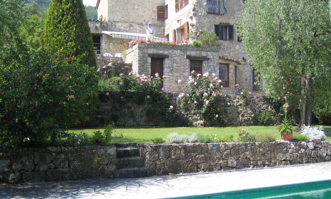 Le Rouret Casa | Masaje de piedra del siglo XVII en tres niveles, jardín, piscina, privado, aire acondicionado