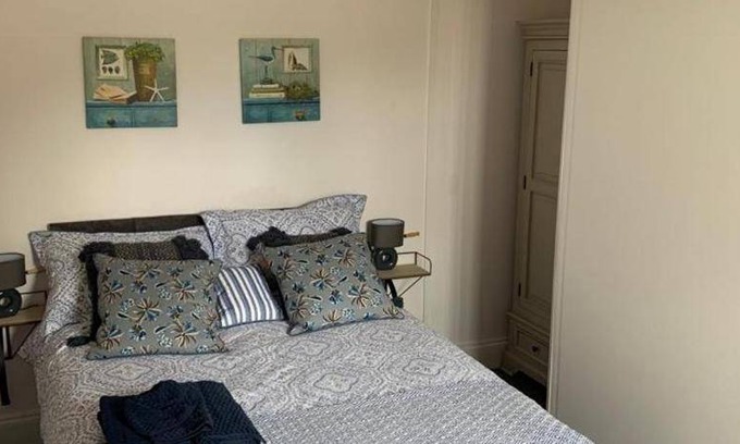 Bourganeuf Cama Y Desayuno | 18 m² Bed & Breakfast ∙ 4 huéspedes