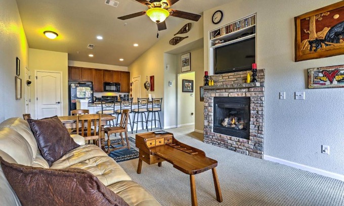 Silvercreek Apartamento | 18 Mi to Winter Park Granby Condo with Covered Deck