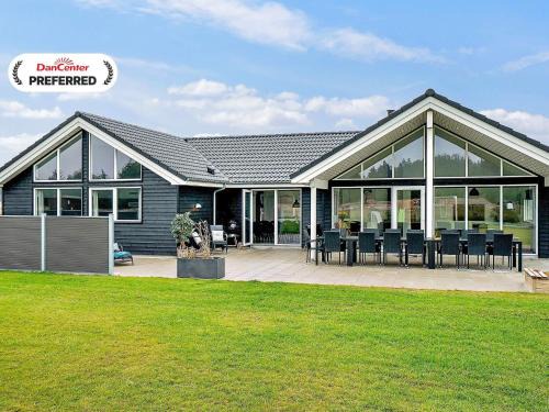 Houstrup Casa | 18 person holiday home in Nørre Nebel